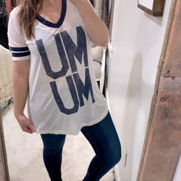 SHOW me your Mumu cuddle boyfriend tee size xsmall - Picture 2 of 9